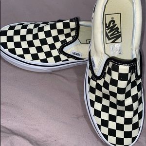 Women’s checkered Vans